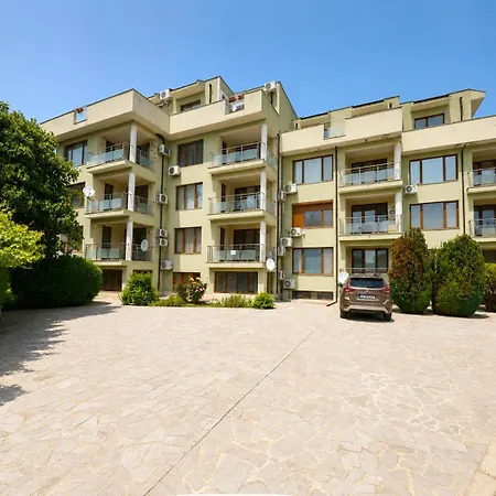 Апартаменти Glarus - 300meters From The Варна